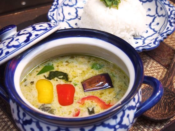 タイ料理 :: 【5袋パック】ココナッツをリッチに使ったグリーン